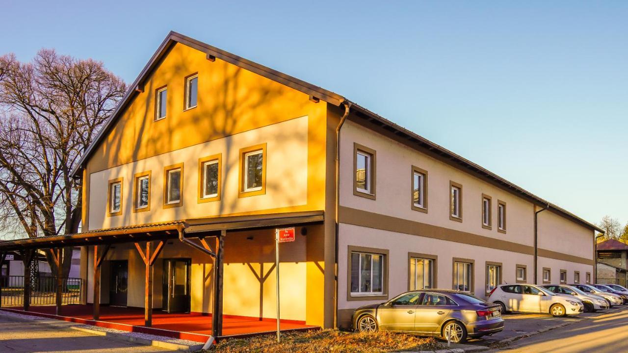 Industrial Belisce Bed & Breakfast Dış mekan fotoğraf