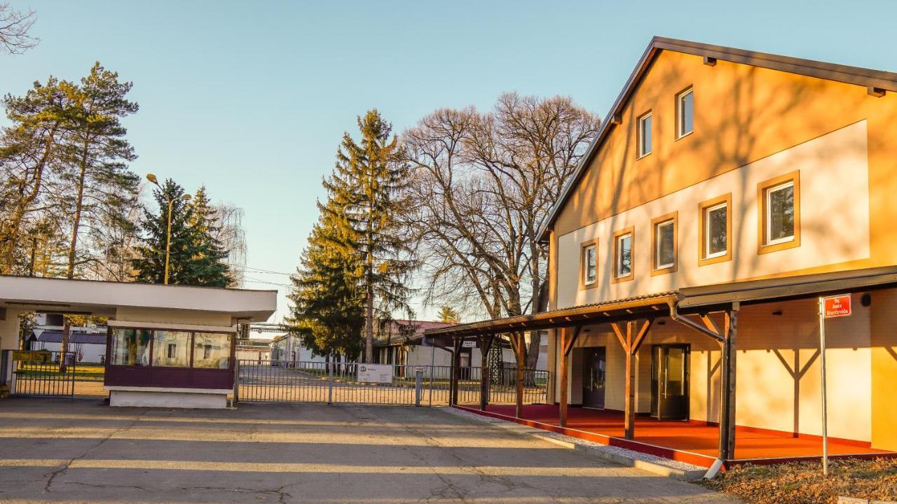 Industrial Belisce Bed & Breakfast Dış mekan fotoğraf